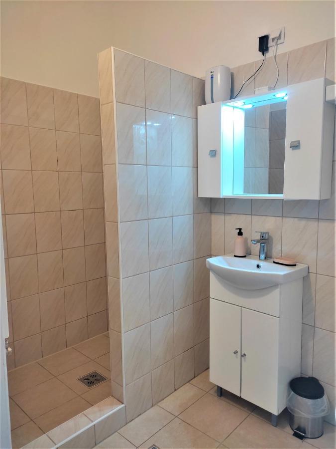 Vác Dunapart Apartment מראה חיצוני תמונה