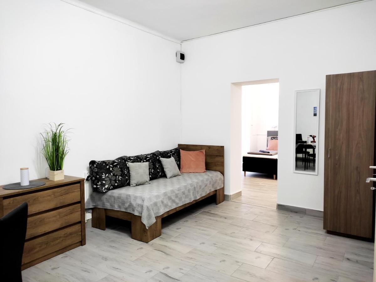 Vác Dunapart Apartment מראה חיצוני תמונה