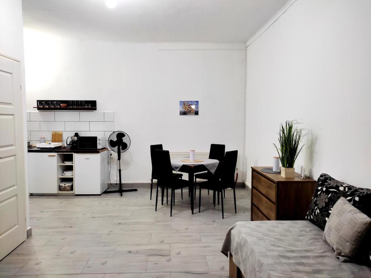 Vác Dunapart Apartment מראה חיצוני תמונה