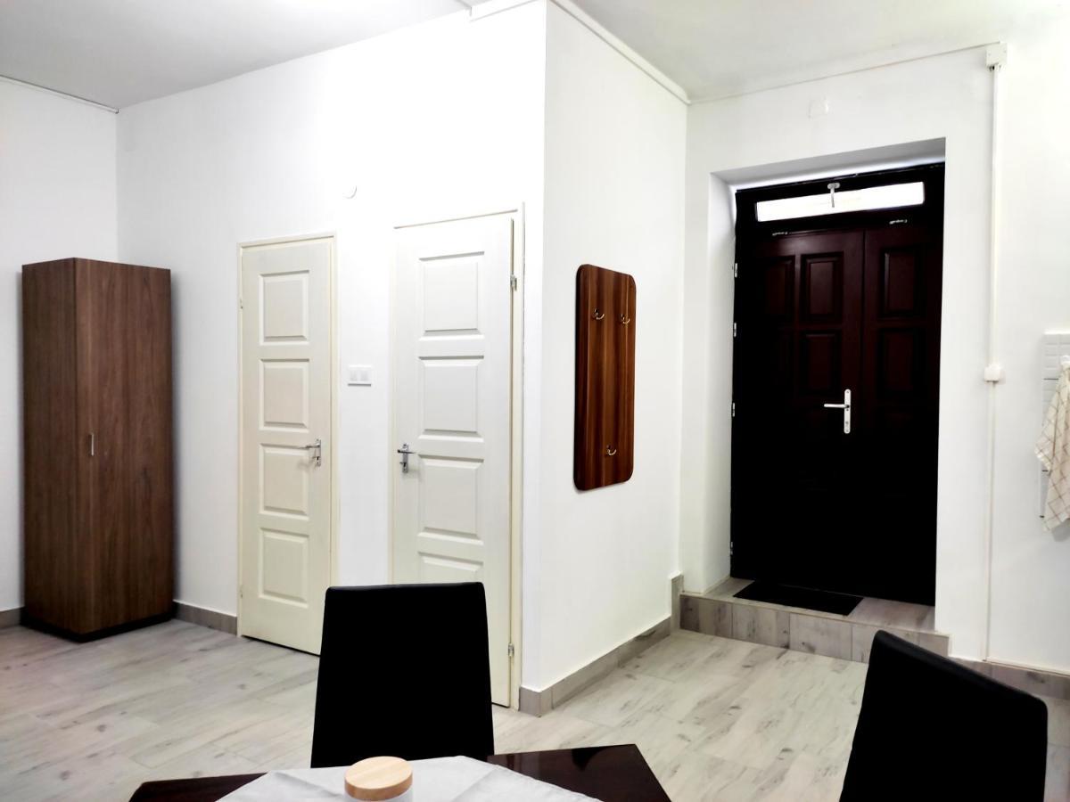 Vác Dunapart Apartment מראה חיצוני תמונה